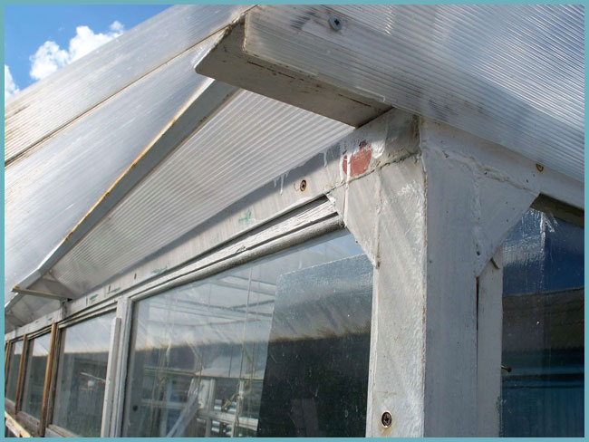 покрытие крыши для теплицы из оконных рам